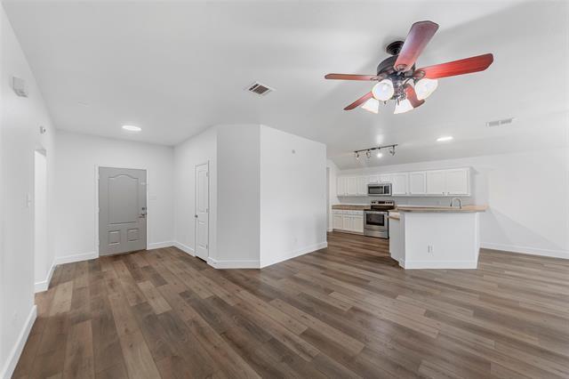 Foto del edificio - 917 Orchid Blvd