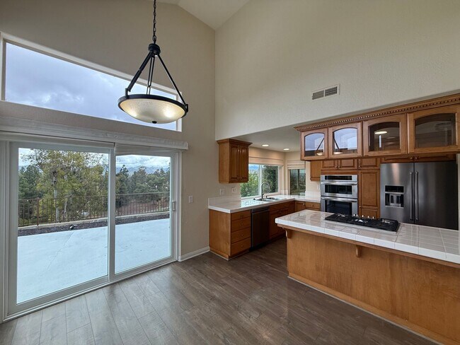 Foto del edificio - Stunning 3BD/2BA Home in Bernardo Heights with Private Pool, Jacuzzi & Terrace