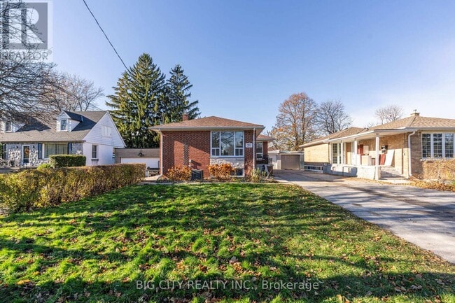 Photo du bâtiment - 30 Wexford Blvd