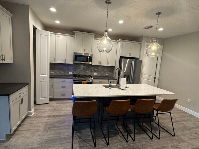 Foto del edificio - 2980 Sky Blue Cv