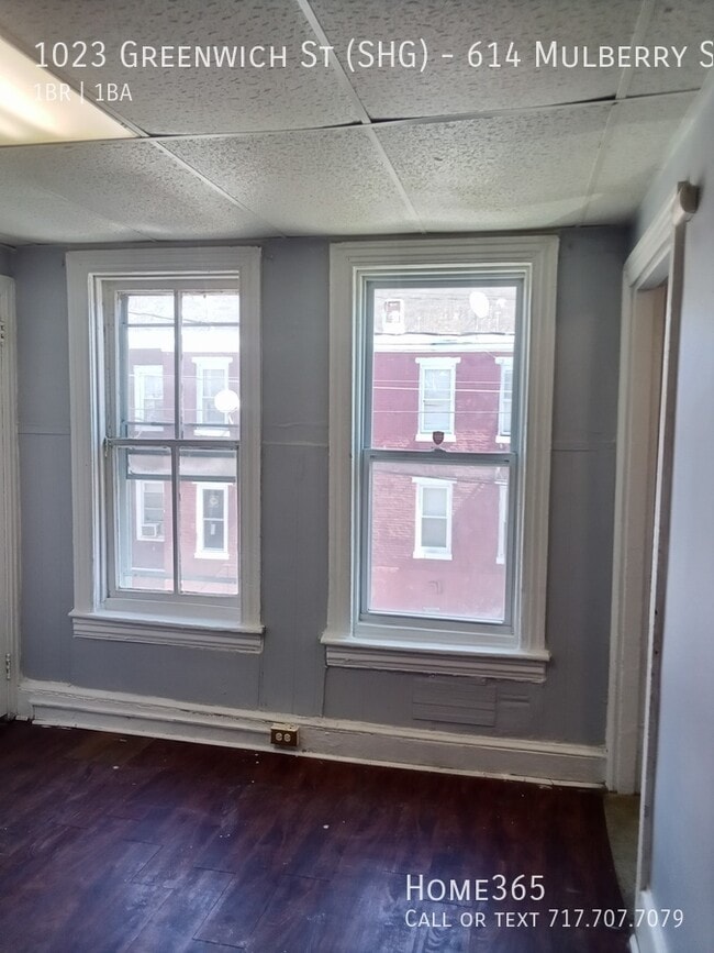 Foto del edificio - Recently Renovated 1 Bedroom Apartment