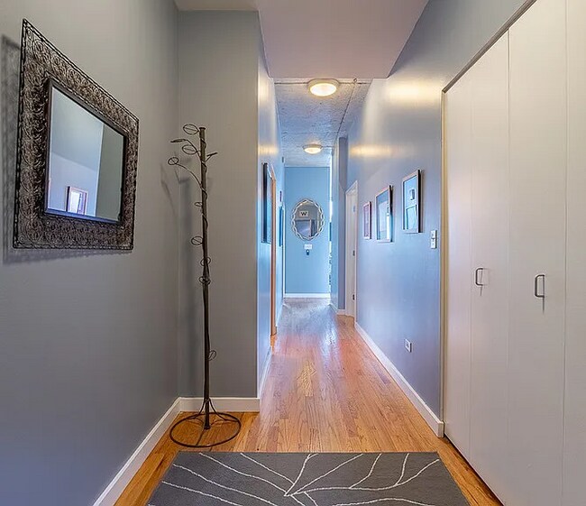 Foto del edificio - 1720 S Michigan Ave