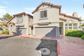 Building Photo - 2223 Ramsgate Dr