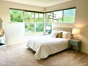 Building Photo - 9019 E Panorama Cir