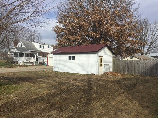 Backyard - 3849 Marland Heights Rd