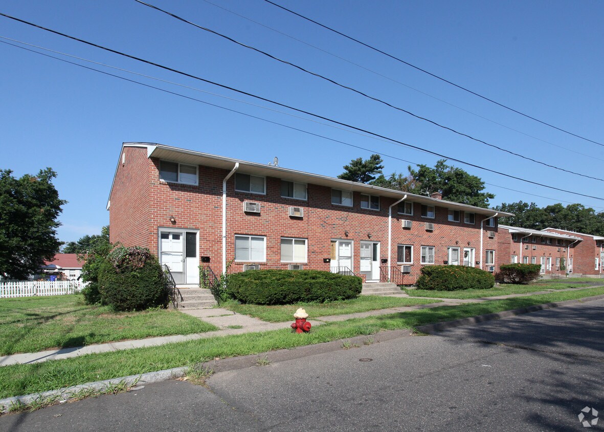 Building Photo - Tomshir Apartments