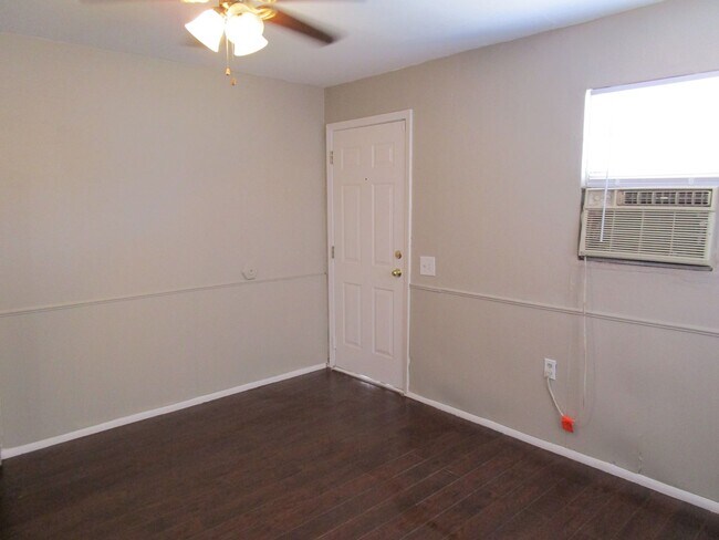 Foto del edificio - Duplex Across from SWOSU