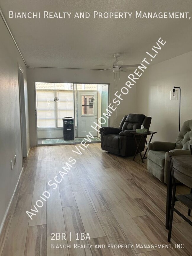 Foto del edificio - 13829 Mission Oaks Blvd