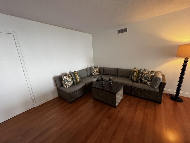 Building Photo - 3200 S Ocean Blvd
