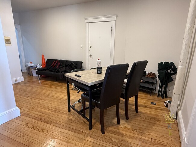 Foto del edificio - 370 Chestnut Hill Ave