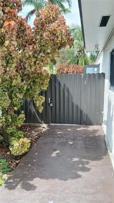 Foto principal - 29XX SW 114th Ave