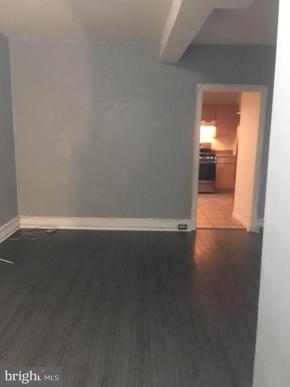 Foto del edificio - 219 Ryers Ave