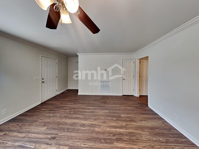 Foto del edificio - 524 Ryan Ave