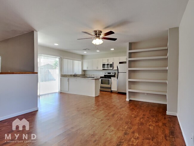 Foto del edificio - 725 W Utopia Rd