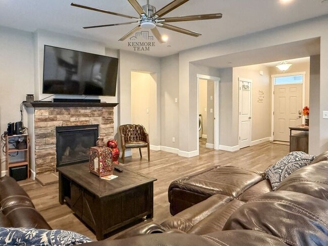 Foto del edificio - 6579 W 33rd Pl