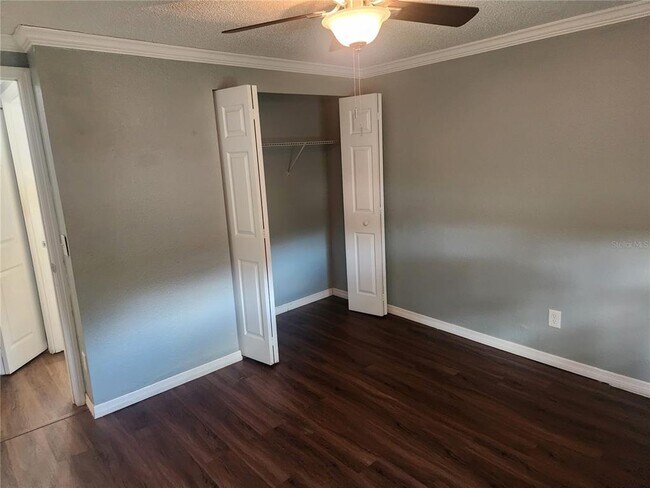 Foto del edificio - 5901 Bryce Ln