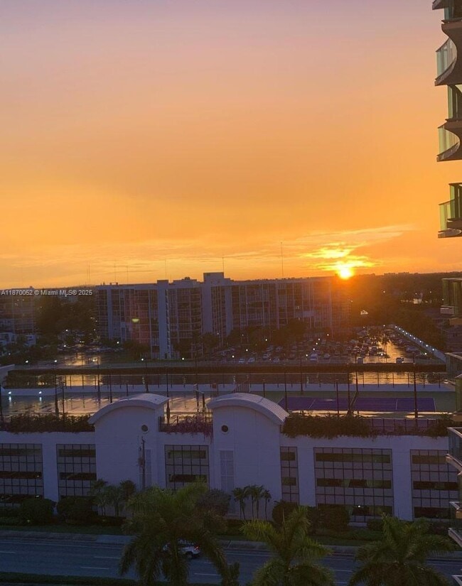 Building Photo - 2501 S Ocean Dr