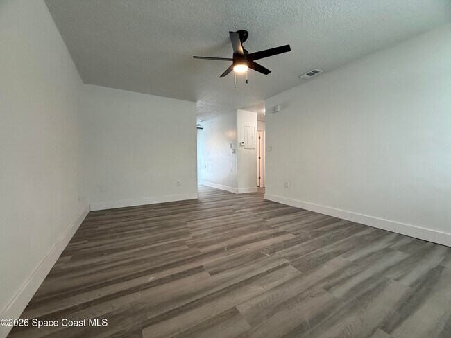 Foto del edificio - 304 Palm Ave