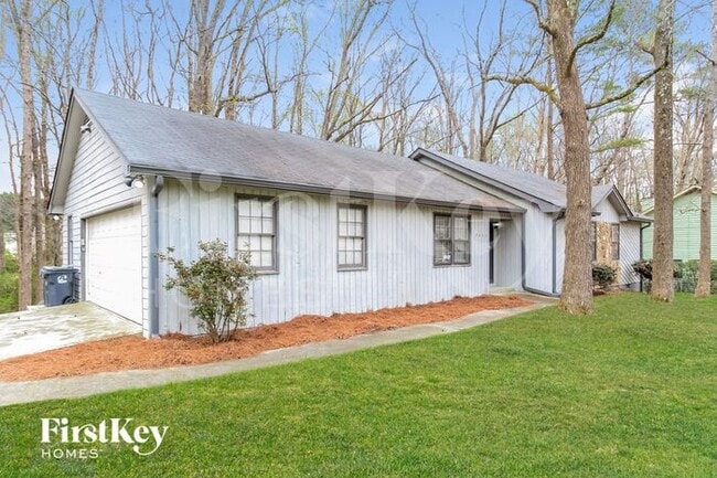 Building Photo - 2411 Ivy Way