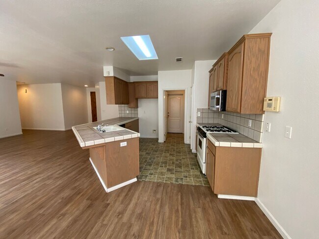 Building Photo - Lovely home for rent in a nice neighborhoo...