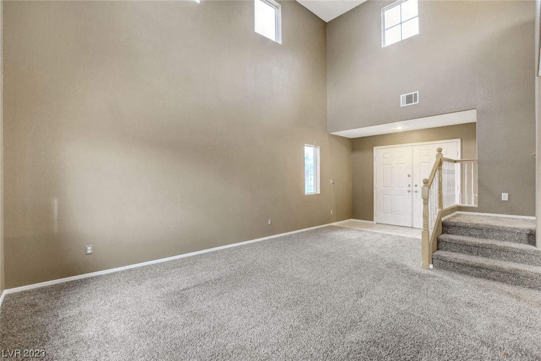 Foto principal - 604 Azure Banks Ave