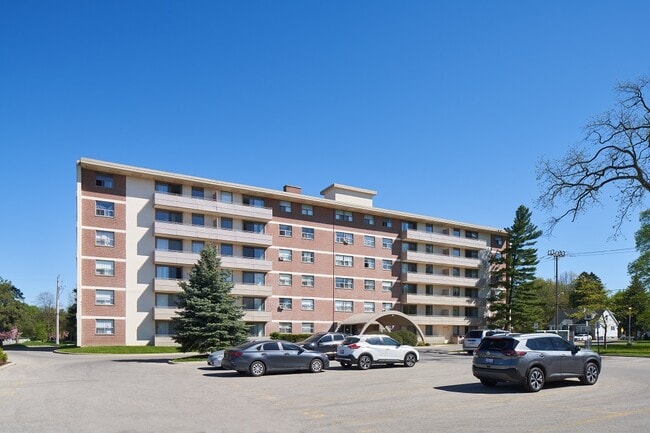 Building Photo - 230 Platt's Ln