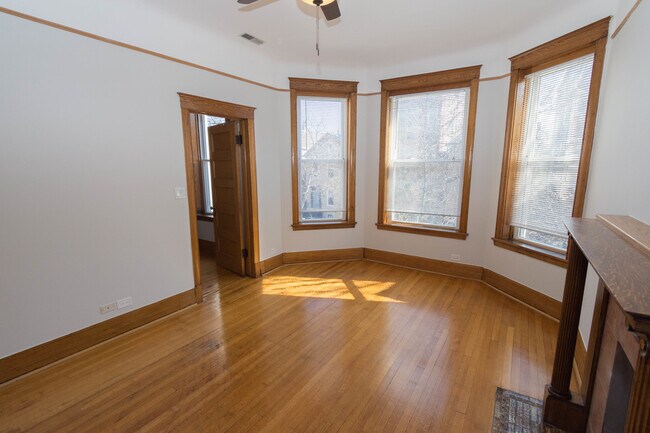 Foto del edificio - 872 N Paulina St