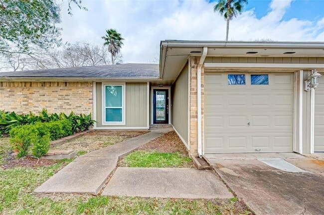 Building Photo - 14110 Taco Ct