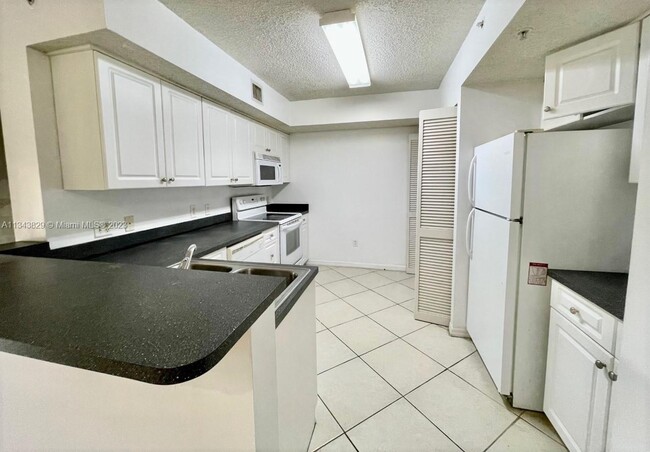 Foto del edificio - 9640 NW 2nd St