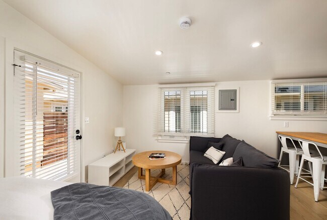 Foto del edificio - Studio - Downtown Santa Barbara