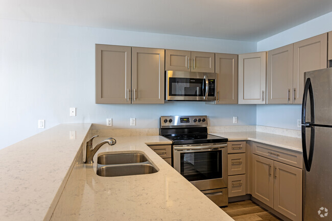 3BR, 2BA - 1294SF, Kitchen - Ava Kay Townhomes