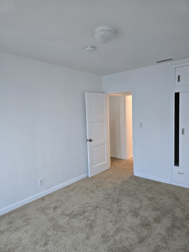 Foto del edificio - 11034 S Truro Ave