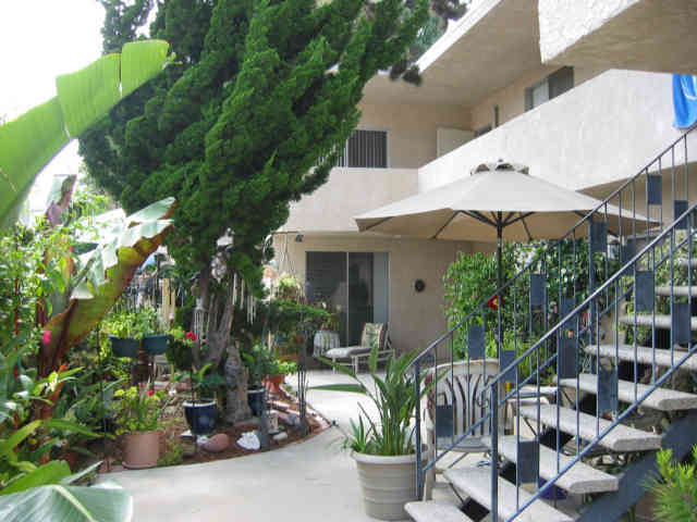 Building Photo - 2607 Perkins Ln