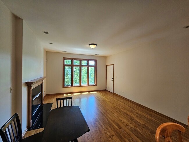 Foto del edificio - 1326 W Grenshaw St