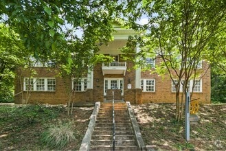 Building Photo - Henger Hall