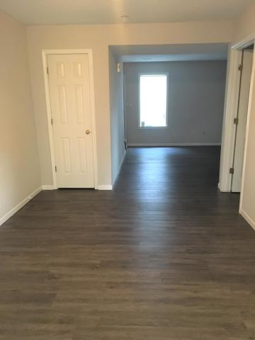 Building Photo - 2216 Live Oak Ln