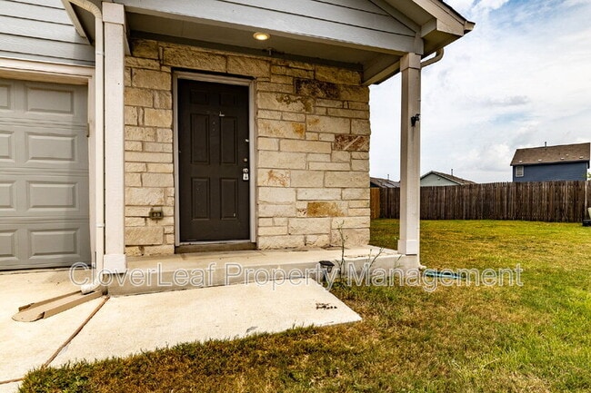 Building Photo - 2847 Elion Dr