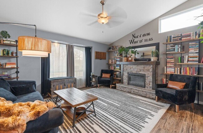 Foto del edificio - 2809 Olive Grove Ct