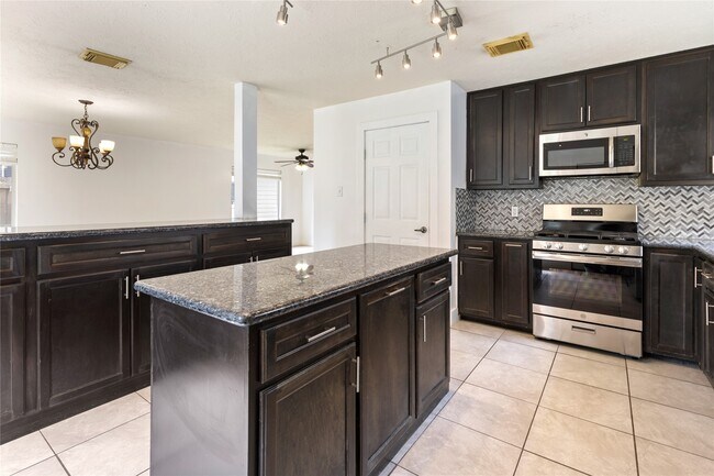 Foto del edificio - 22014 Soft Pines Ct