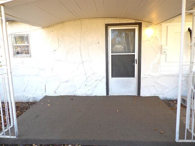 Foto del edificio - 316 NW Columbia Ave