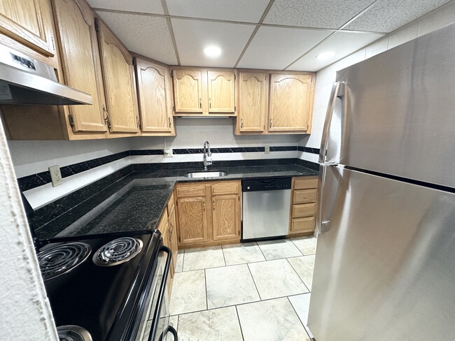 Chateaugay -2 Bed, 1.5 Bath - Chateaugay Apartments