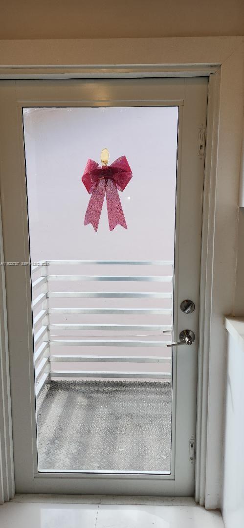 Building Photo - 1232 SW 17th Terrace