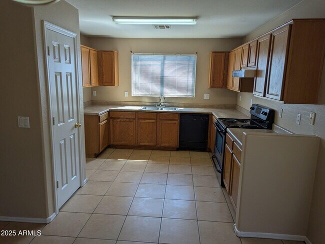 Foto del edificio - 10540 W Mohave St