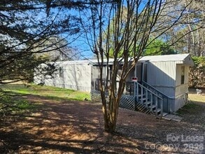 Building Photo - 776 Montgomery Dr