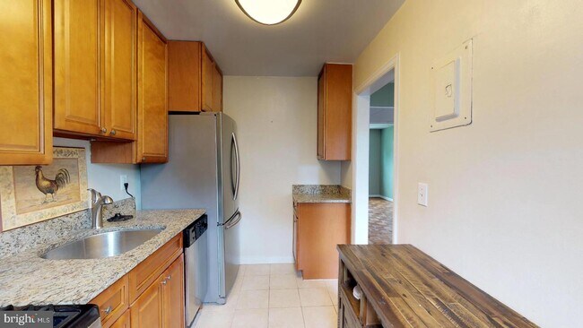 Building Photo - 1411 Belle View Blvd