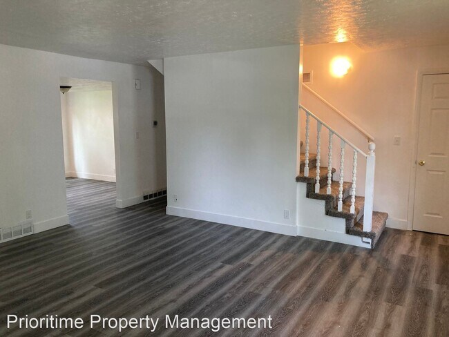 Building Photo - 6 br, 3.5 bath House - 2552 W Tamra Dr