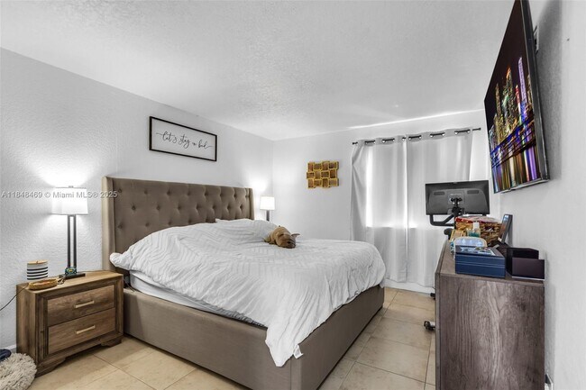 Foto del edificio - 6288 NW 186th St