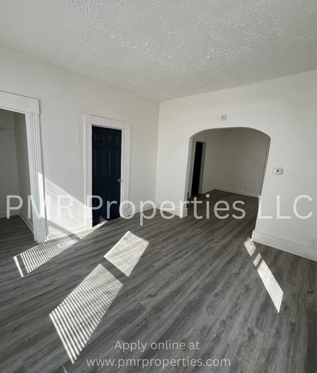 Foto del edificio - 2 Bedrooms / 1 Bathroom House