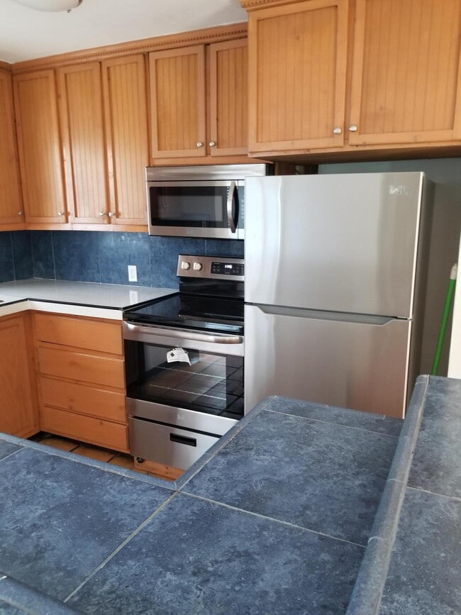 Building Photo - 195 SE Serenata Ct