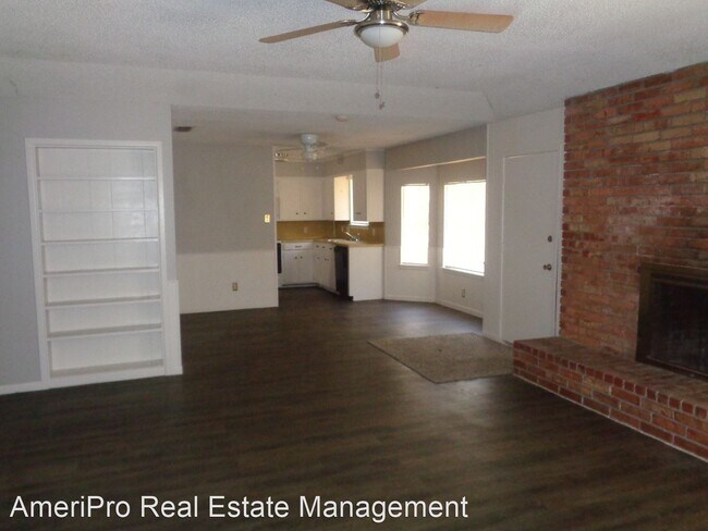 Foto del edificio - 3 br, 2 bath House - 5374 Burbank Dr.